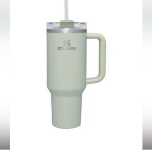 NWT LIMITED EDITION Stanley Quencher H2.0 FlowState Tumbler, Serene Green